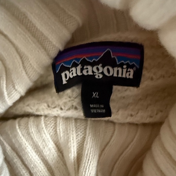 Patagonia Women's Cream Turtleneck Size XL cashmere wool Blend Knit Sweater - Picture 6 of 7